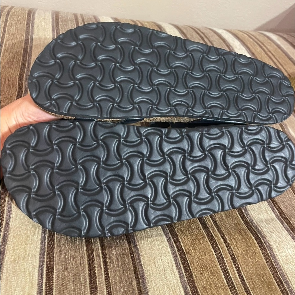 Women’s Sandals NWOT - Picture 3 of 5